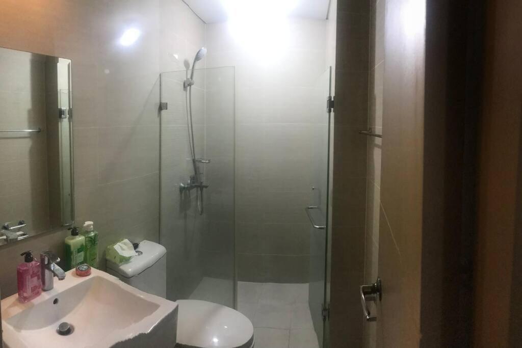 Lovely 2 Bed Room Condo Infront Of Naia Terminal 3 Manila Exterior foto